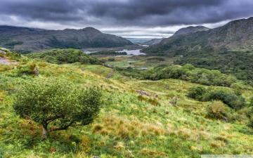 Ladies Killarney National Park In Ireland UltraHD