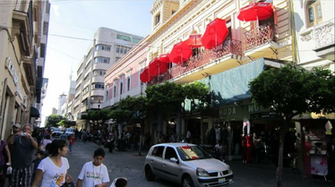 Portal De Santa Maria Gracia En Calle San Francisco Avenida