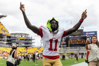 49ers Brandon Aiyuk Committed To Hitting His Spots Wallpaper