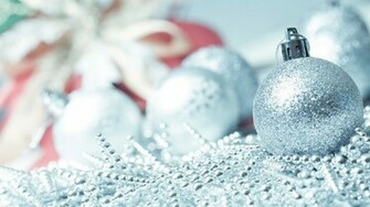 Pixel Desktop Wallpaper Silver Glitter Christmas Balls