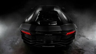 Lamborghini Aventador HD Desktop Wallpaper