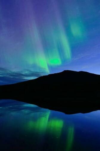 Night Northern Lights Blue Lake iPhone Wallpaper