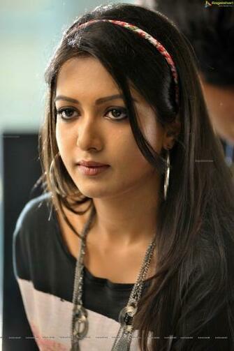Catherine Tresa High Definition Image Beautiful Tollywood