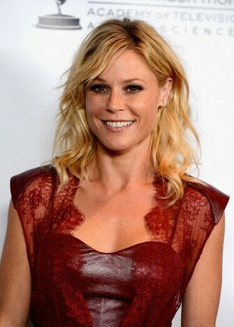 Julie Bowen Bikini Image Thecelebritypix