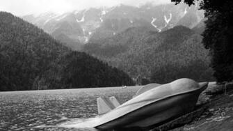 Catamaran Coast Black And White Wallpaper Background 4k Ultra HD