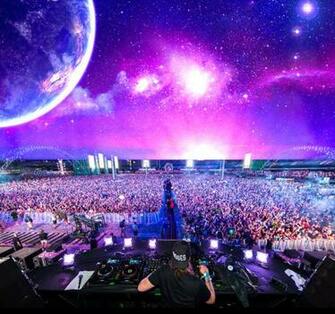 Headliner Spotlight George Llizo S Otherworldly Artwork Insomniac