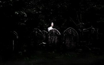 Dark Horror Fantasy Gothic Vampires Cemetery Grave Art Blood Wallpaper