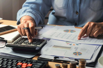 Keeping Track Of Your Finances With Accounting Wallpaper