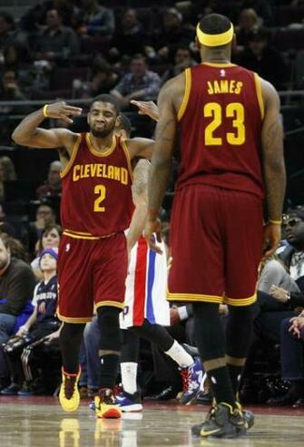 Lebron James Kyrie Irving Nba Cleveland Cavaliers Detroit Pistons