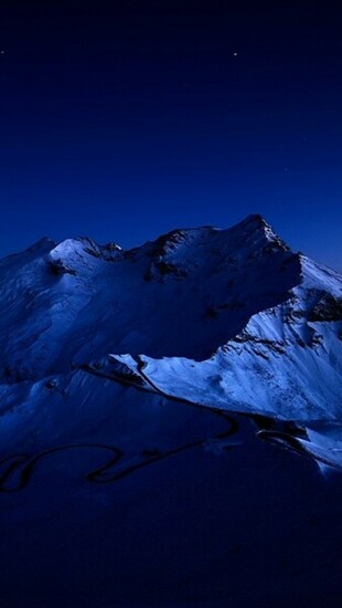 Dark Blue Mountains iPhone 5s Wallpaper