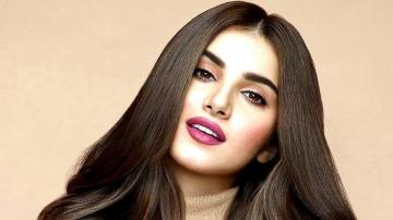 Actress Tara Sutaria HD Wallpaper Baltana