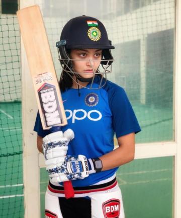 Harleen Deol Boyfriend Age Height Instagram Photos Batting Stats