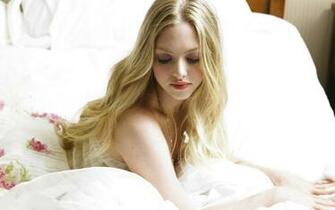 Amanda Seyfried Wallpaper