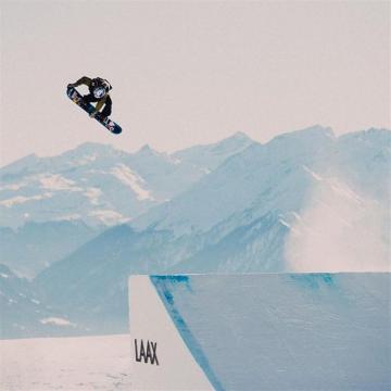 Boardriding Mark Mcmorris