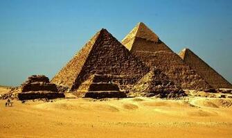 Pyramids Wallpaper