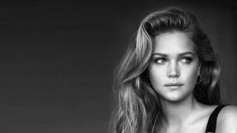 Women Jewelry Esti Ginzburg Faces Photo Shoot Miller Models