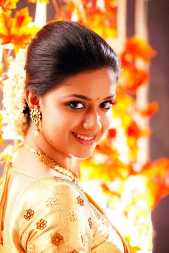 Pap Is De Parede Keerthi Wallpaper