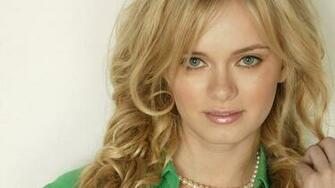 Sara Paxton Wallpaper HD Background Of Your