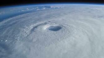 Hurricane Live Wallpaper Screenshot