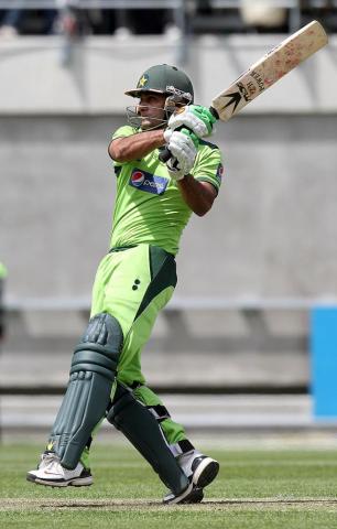 Mohammad Hafeez S Ton Sets Up Pakistan Win Espncricinfo