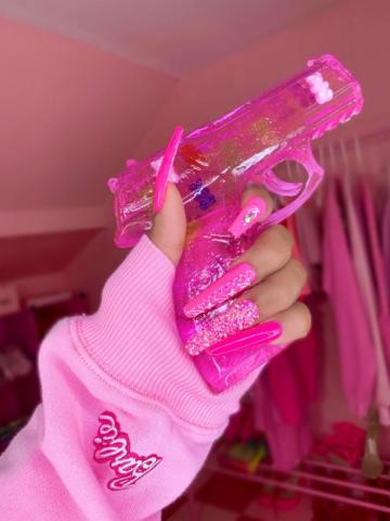 Designer Pink Press On Nail Set Glitter Wallpaper