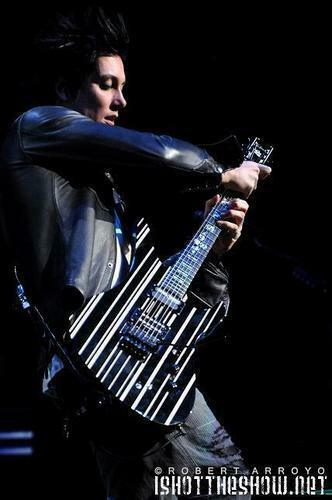 Synyster Gates Image Syn Wallpaper And Background