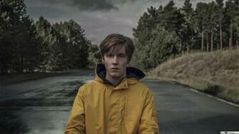Yellow Raincoat HD Wallpaper