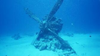 Wrecks Underwater Wallpaper