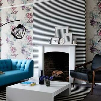 Room With Contrasting Wallpaper Ideas For Living Rooms