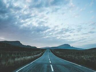 Wallpaper Road Marking Mountains Portree