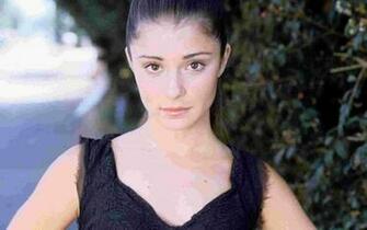 Shiri Appleby Wallpaper