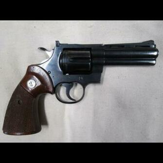 Revolver Colt Python Neutralise Jpg