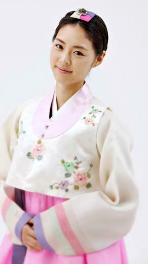 Korean Beauty Wallpaper iPhone