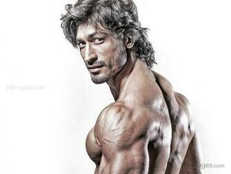 Vidyut Jammwal Beautiful HD Photoshoot Stills Mobile