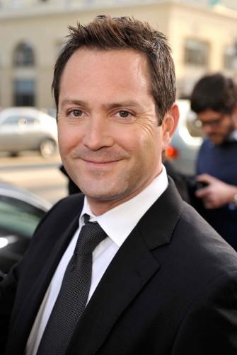 Actor And Comedian Thomas Lennon Wallpaper