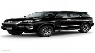 Toyota Fortuner Wallpaper HD Background