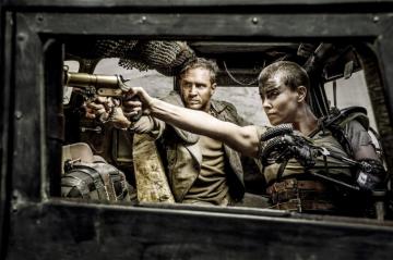 It Was Horrible Inside Charlize Theron And Tom Hardy S Mad Max