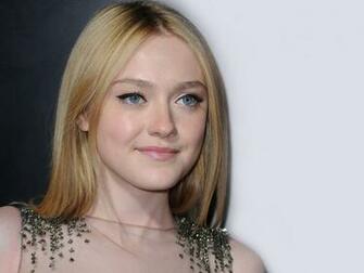 Dakota Fanning Wallpaper