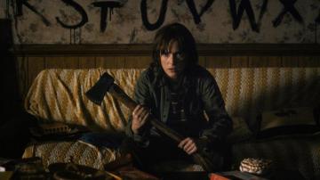 Joyce Byers Stranger Things Wallpaper