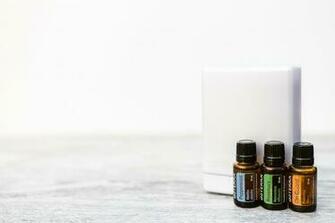 Ways To Diffuse Essential Oils Without A Diffuser Xo Tara