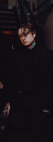 Noah Sebastian Falling In Reverse Just Beautiful Men Metalcore