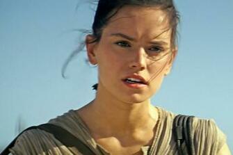 Daisy Ridley Talks The Force Awakens With Ew
