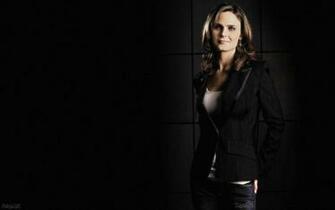 Emily Deschanel Wallpaper
