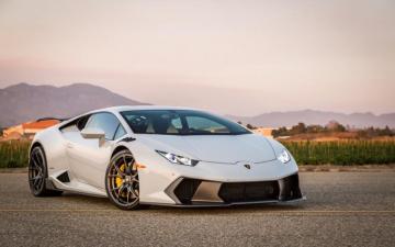Lamborghini Huracan White Cars Side