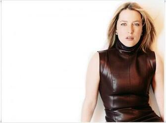 Gillian Anderson Wallpaper High Resolution And Quality