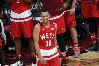 Stephen Curry Acaba El All Star Con Un Triple Desde Media Cancha