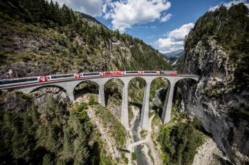 Visual Most Scenic Train Journeys Wallpaper Teahub Io