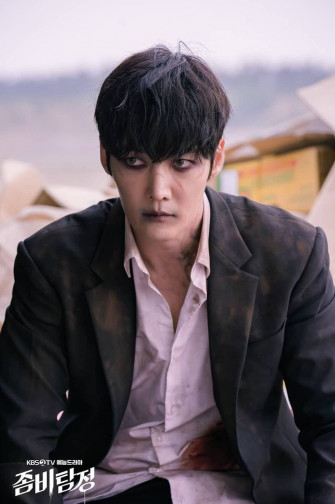 Photos New Stills And Behind The Scenes Image Added For
