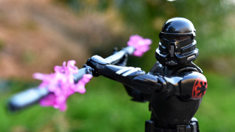 Hasbro Star Wars Black Series Gaming Greats Electrostaff Purge