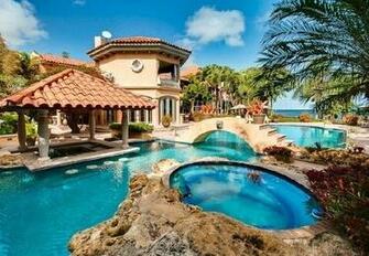 Dream House Wallpaper